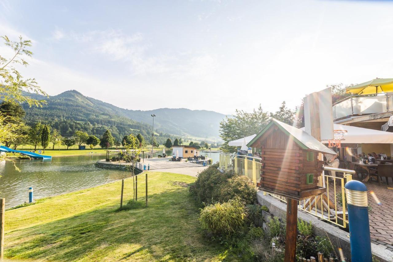 Chalets Am Badesee Lassing Lassing  Екстериор снимка