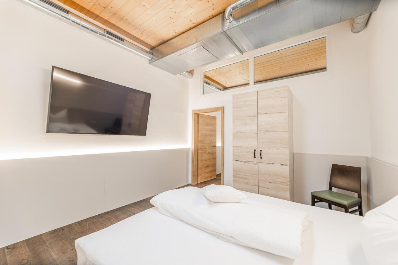 Chalets Am Badesee Lassing Lassing  Екстериор снимка